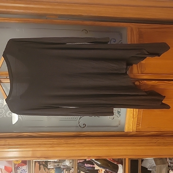 Long olive green tee shirt - Picture 6 of 6